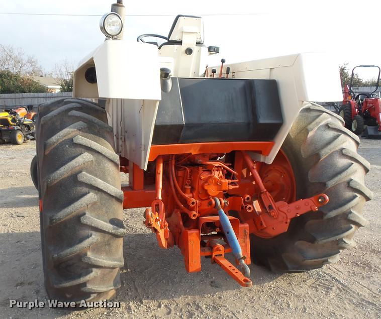 image for item DE9514 1972 Case 970 tractor