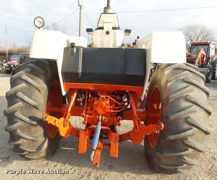 image for item DE9514 1972 Case 970 tractor