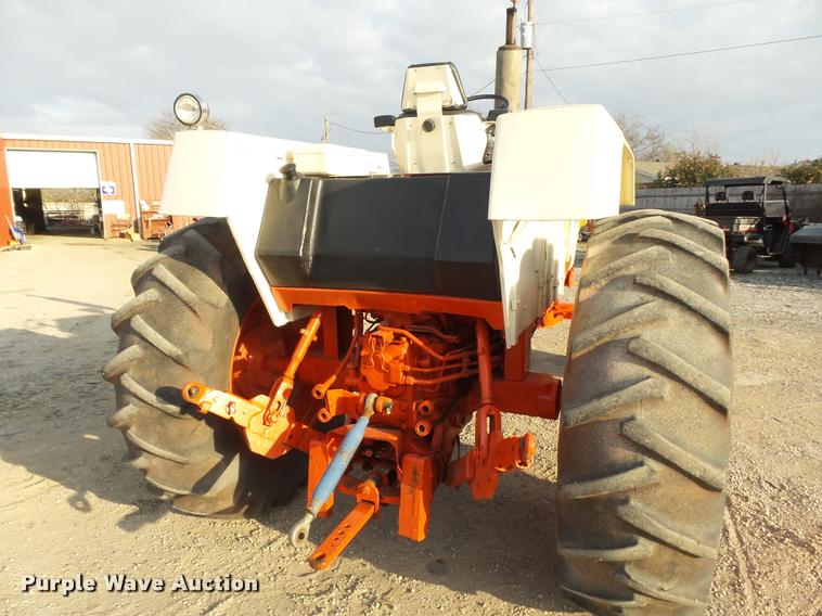 image for item DE9514 1972 Case 970 tractor