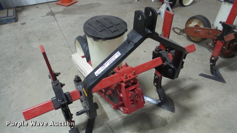 image for item DF9210 International 295 planter