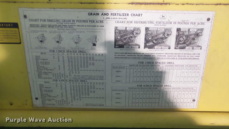 image for item DF9212 John Deere FB8 grain drill