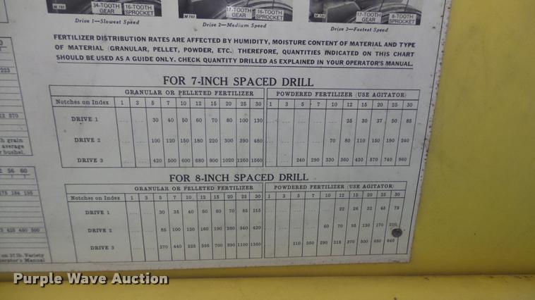 image for item DF9212 John Deere FB8 grain drill