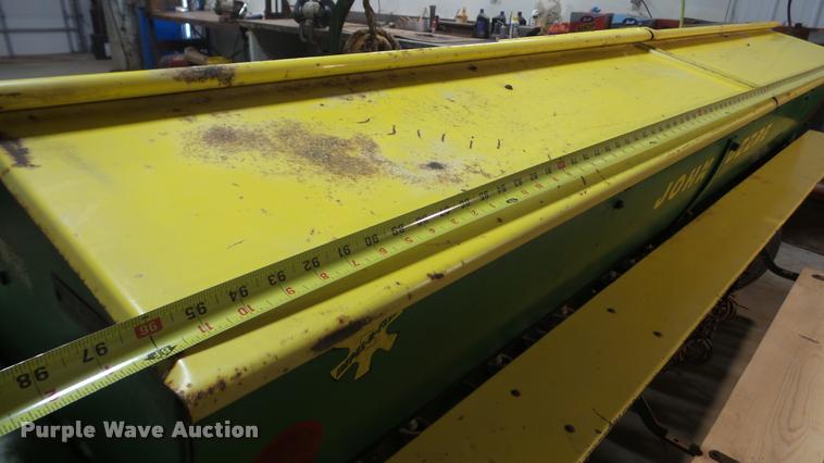 image for item DF9212 John Deere FB8 grain drill