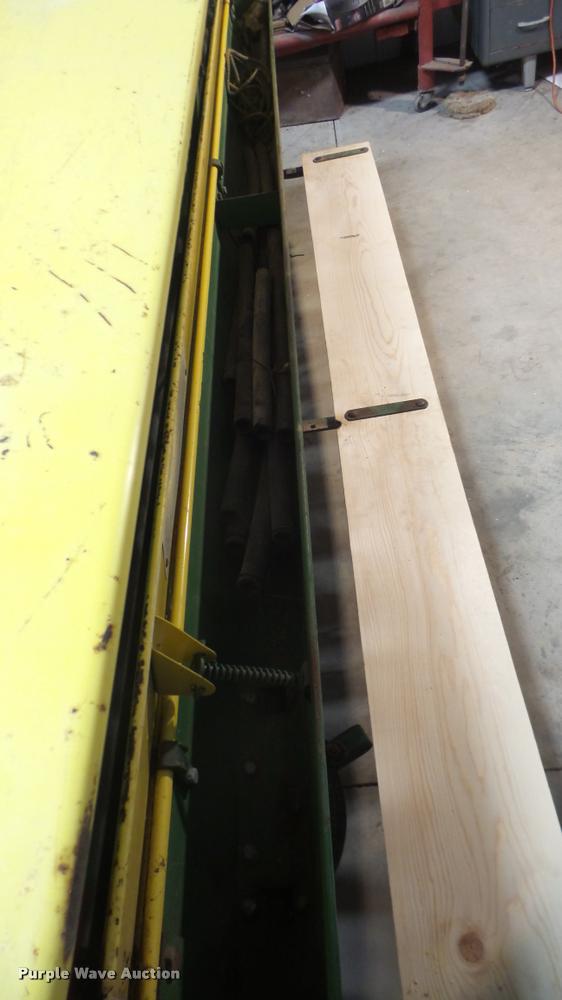 image for item DF9212 John Deere FB8 grain drill