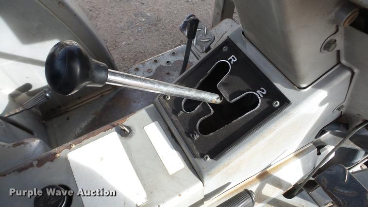 image for item DF9216 White Field Boss 37 tractor