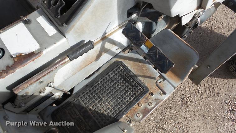 image for item DF9216 White Field Boss 37 tractor