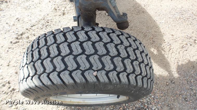 image for item DF9216 White Field Boss 37 tractor