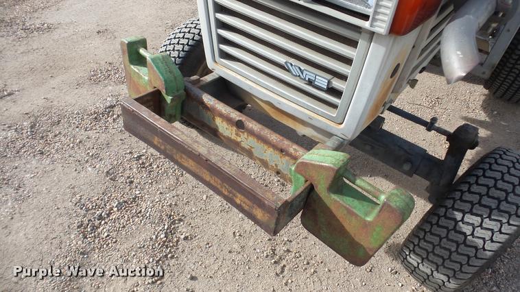 image for item DF9216 White Field Boss 37 tractor