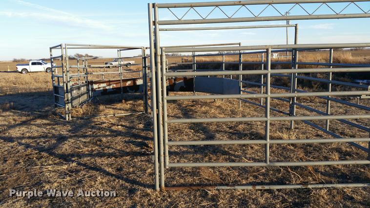 image for item DI9614 WW corral, alley, and tub