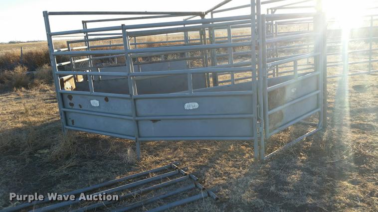 image for item DI9614 WW corral, alley, and tub