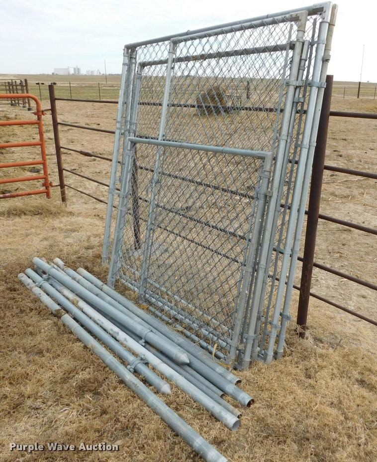 (5) galvanized dog kennel panels in Wright, KS Item DI9645 sold