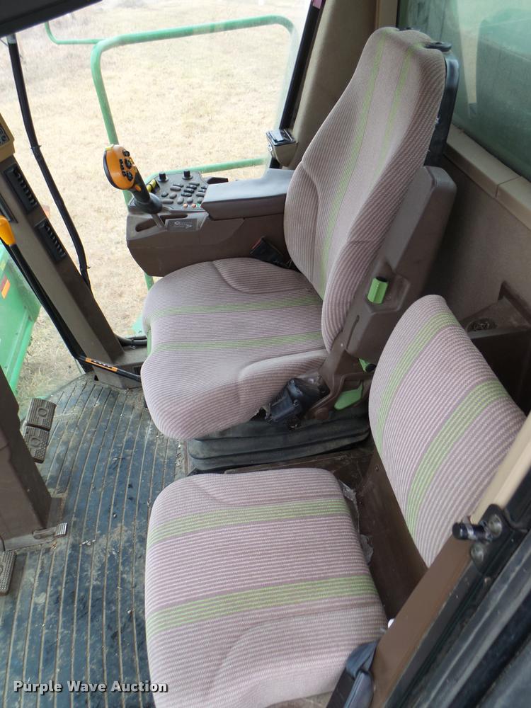 image for item F1008 2004 John Deere 9560 STS combine