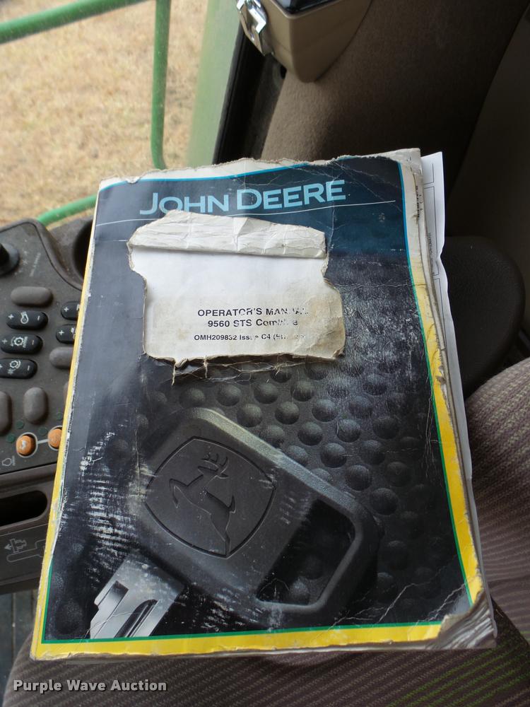 image for item F1008 2004 John Deere 9560 STS combine