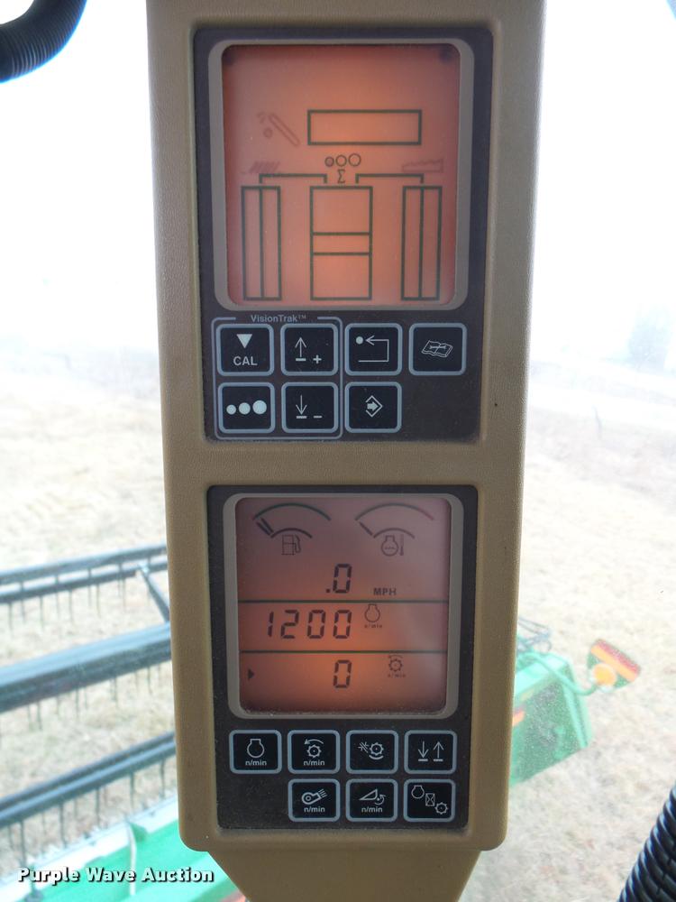 image for item F1008 2004 John Deere 9560 STS combine