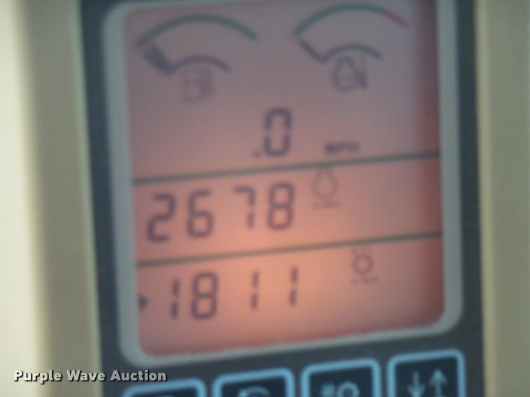 image for item F1008 2004 John Deere 9560 STS combine