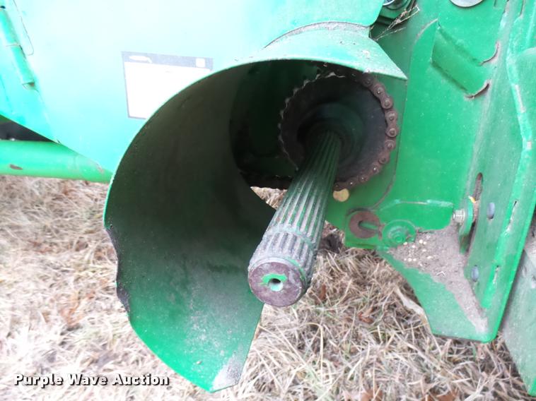image for item F1008 2004 John Deere 9560 STS combine