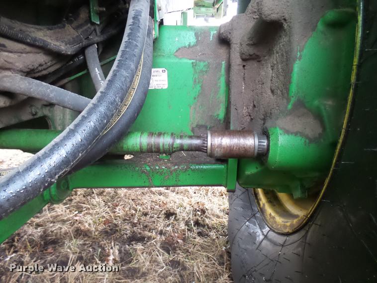 image for item F1008 2004 John Deere 9560 STS combine