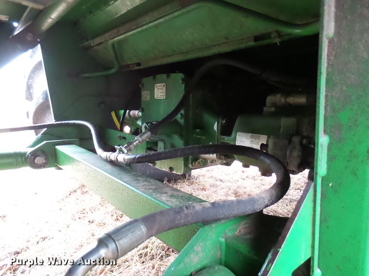 image for item F1008 2004 John Deere 9560 STS combine