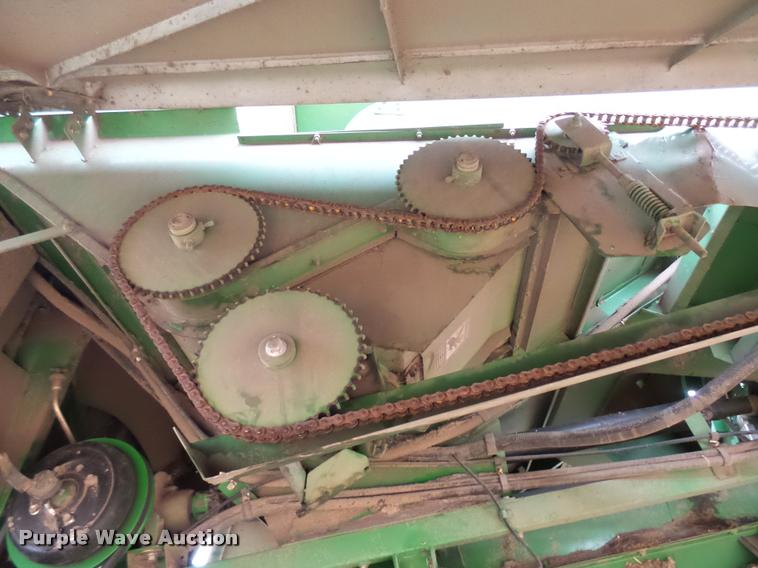 image for item F1008 2004 John Deere 9560 STS combine