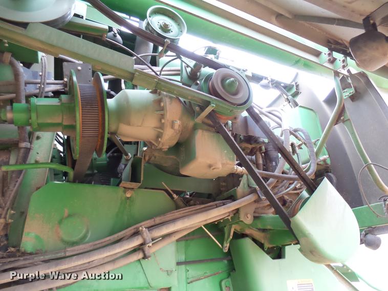 image for item F1008 2004 John Deere 9560 STS combine