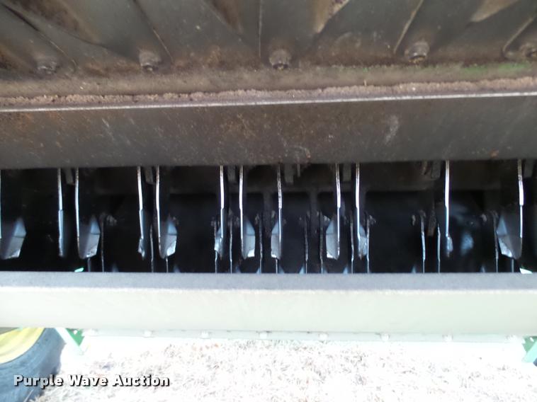 image for item F1008 2004 John Deere 9560 STS combine