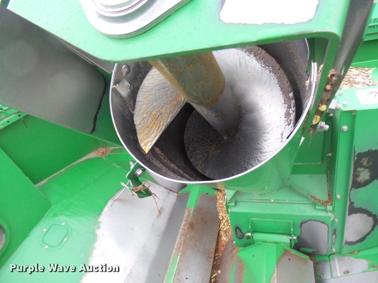 image for item F1008 2004 John Deere 9560 STS combine