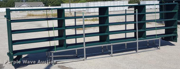 image for item F1042 (14) corral panels