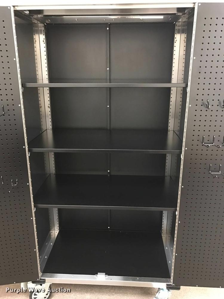 image for item F1117 Siebel tool/work bench