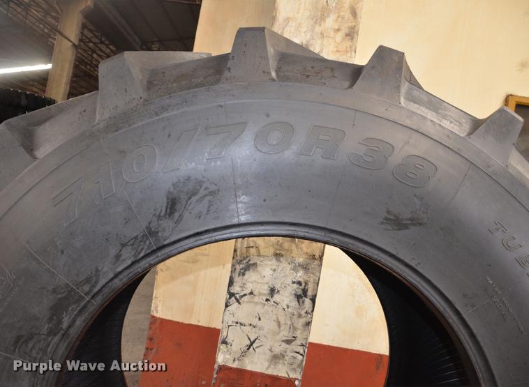 image for item F1118 (2) Tracpro 668 710/70R38 TL radial tires