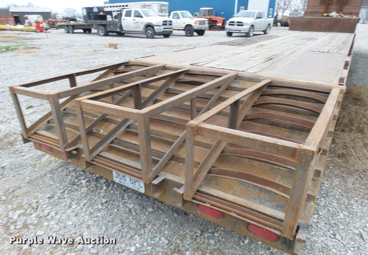 image for item L7186 1979 Great Dane step deck trailer