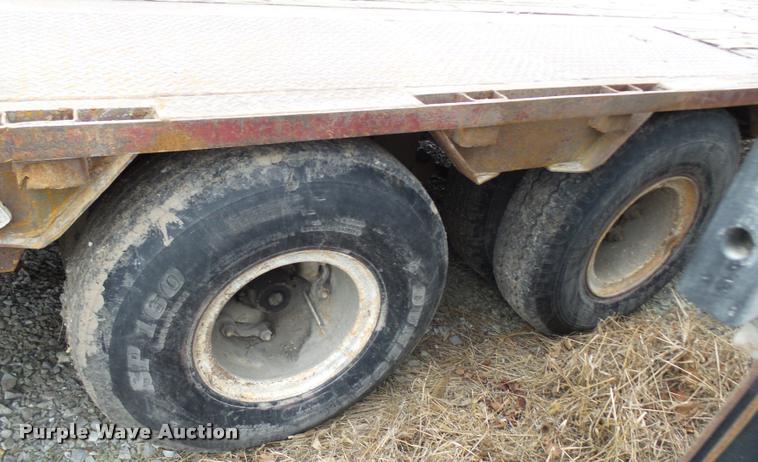 image for item L7186 1979 Great Dane step deck trailer