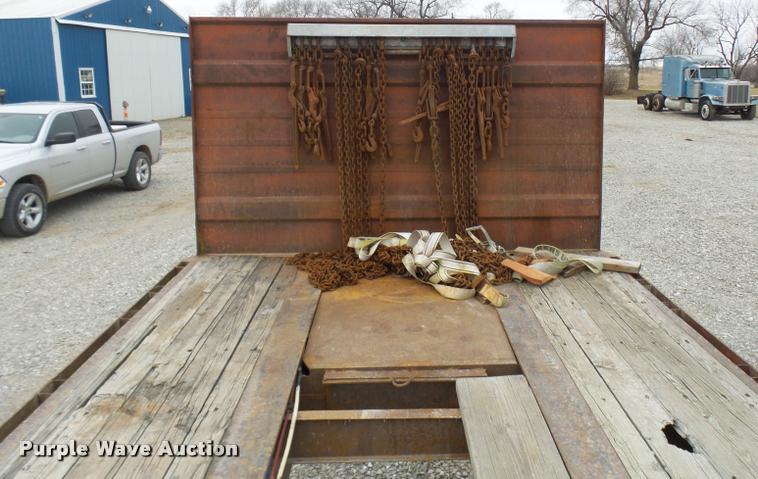 image for item L7186 1979 Great Dane step deck trailer