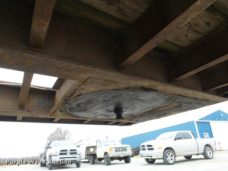 image for item L7186 1979 Great Dane step deck trailer