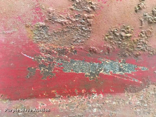 image for item L7186 1979 Great Dane step deck trailer