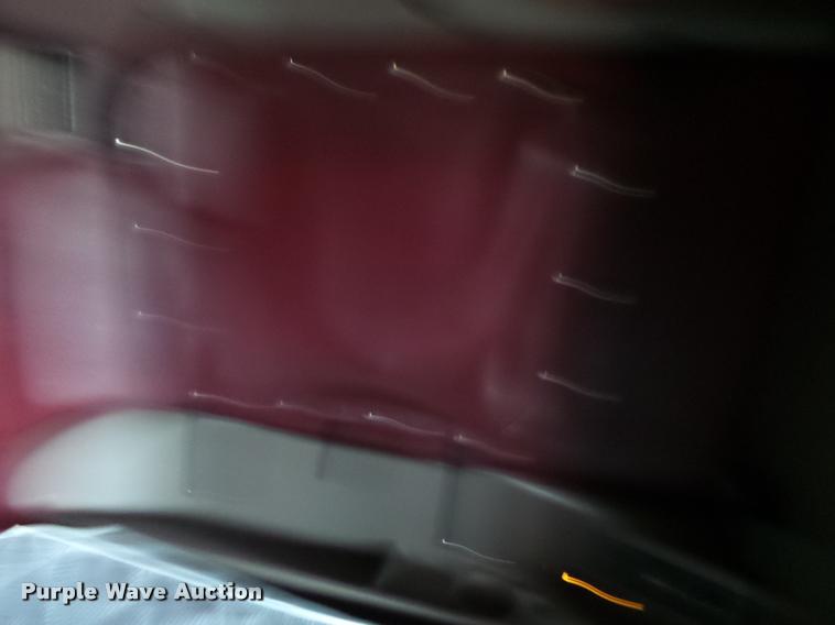 image for item DA2505 2011 Peterbilt 387 semi truck