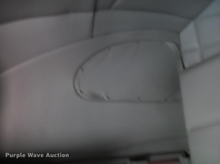 image for item DA2506 2010 Peterbilt 387 semi truck