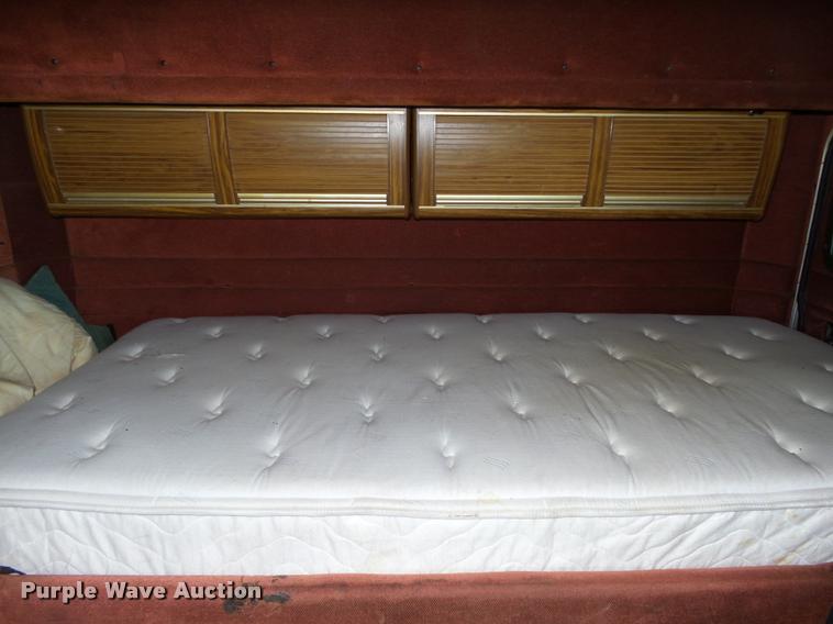 image for item DB4623 1995 Peterbilt 379 semi truck