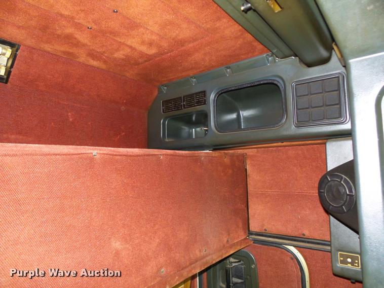 image for item DB4623 1995 Peterbilt 379 semi truck