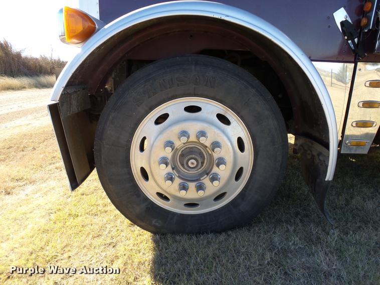 image for item DB4623 1995 Peterbilt 379 semi truck