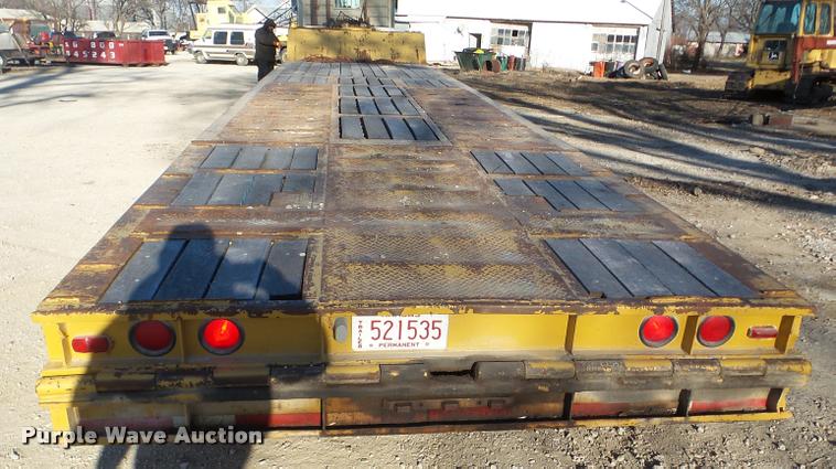 image for item DB5390 1983 Trail King 1350 equipment trailer