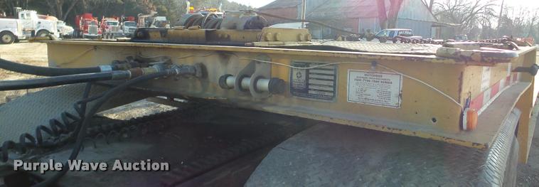 image for item DB5390 1983 Trail King 1350 equipment trailer