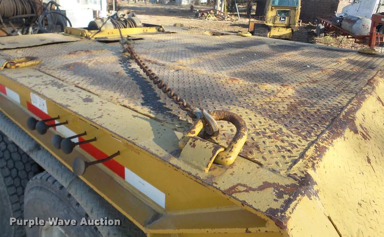 image for item DB5390 1983 Trail King 1350 equipment trailer