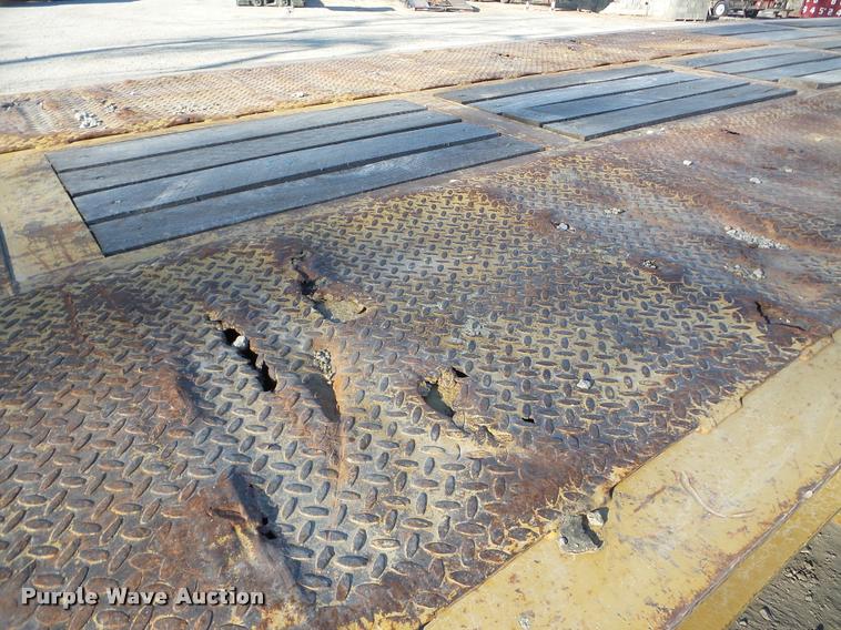 image for item DB5390 1983 Trail King 1350 equipment trailer