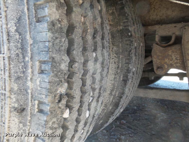 image for item DB5390 1983 Trail King 1350 equipment trailer