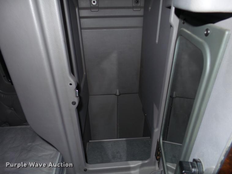 image for item DB5470 2012 Kenworth T700 semi truck