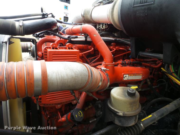 image for item DB5470 2012 Kenworth T700 semi truck