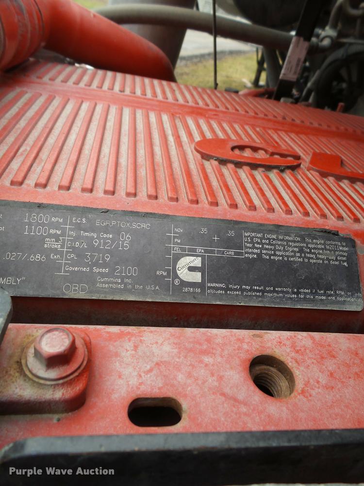 image for item DB5470 2012 Kenworth T700 semi truck