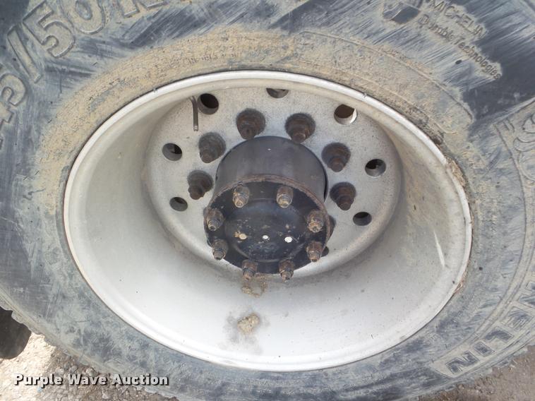 image for item DG9378 (4) Michelin X-One 445/50R22.5 super single tires