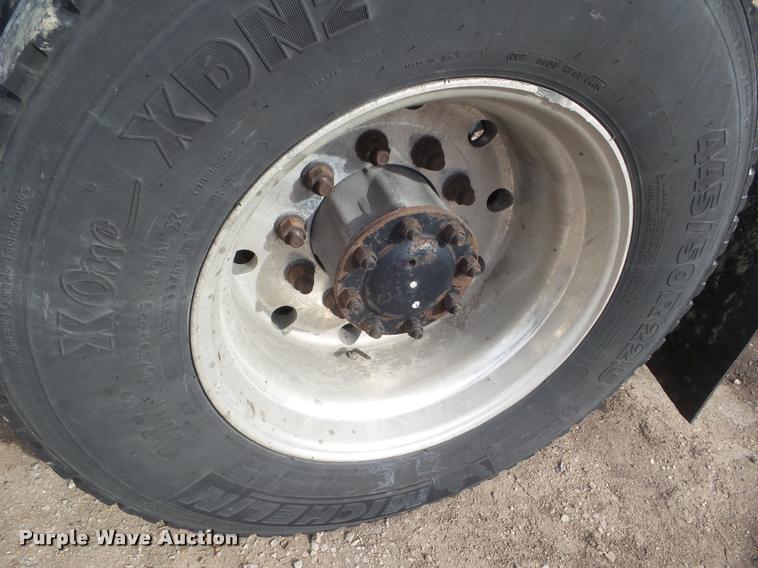 image for item DG9378 (4) Michelin X-One 445/50R22.5 super single tires