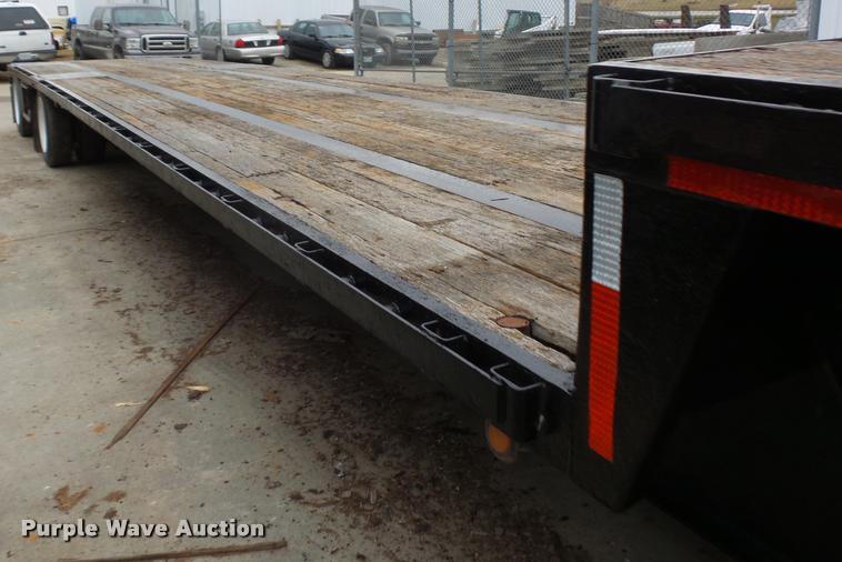 image for item L4503 1992 Trail King drop deck trailer